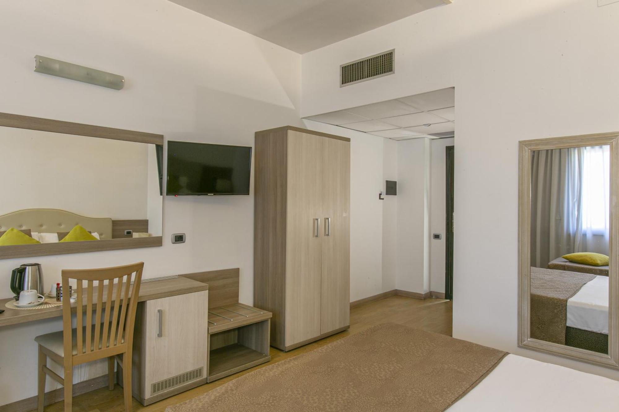 La Massimina-Casal Lumbroso Hotel Boomerang Roma מראה חיצוני תמונה